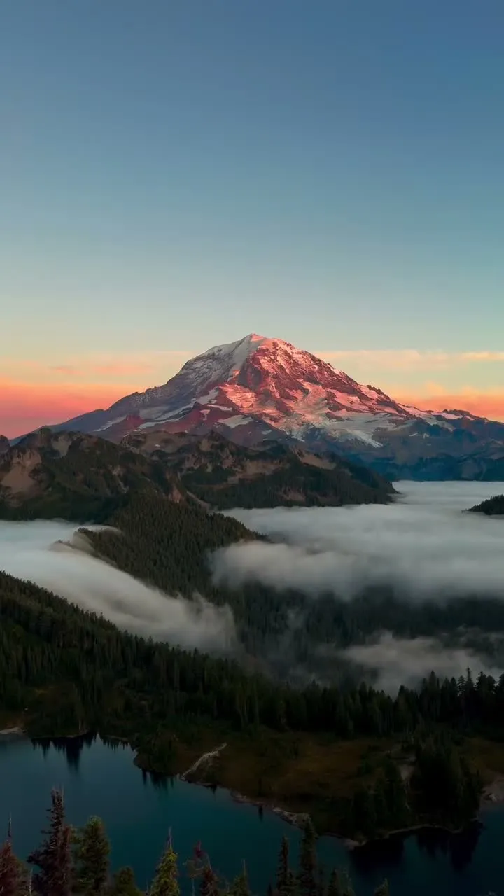 Mt. Rainier travel photo